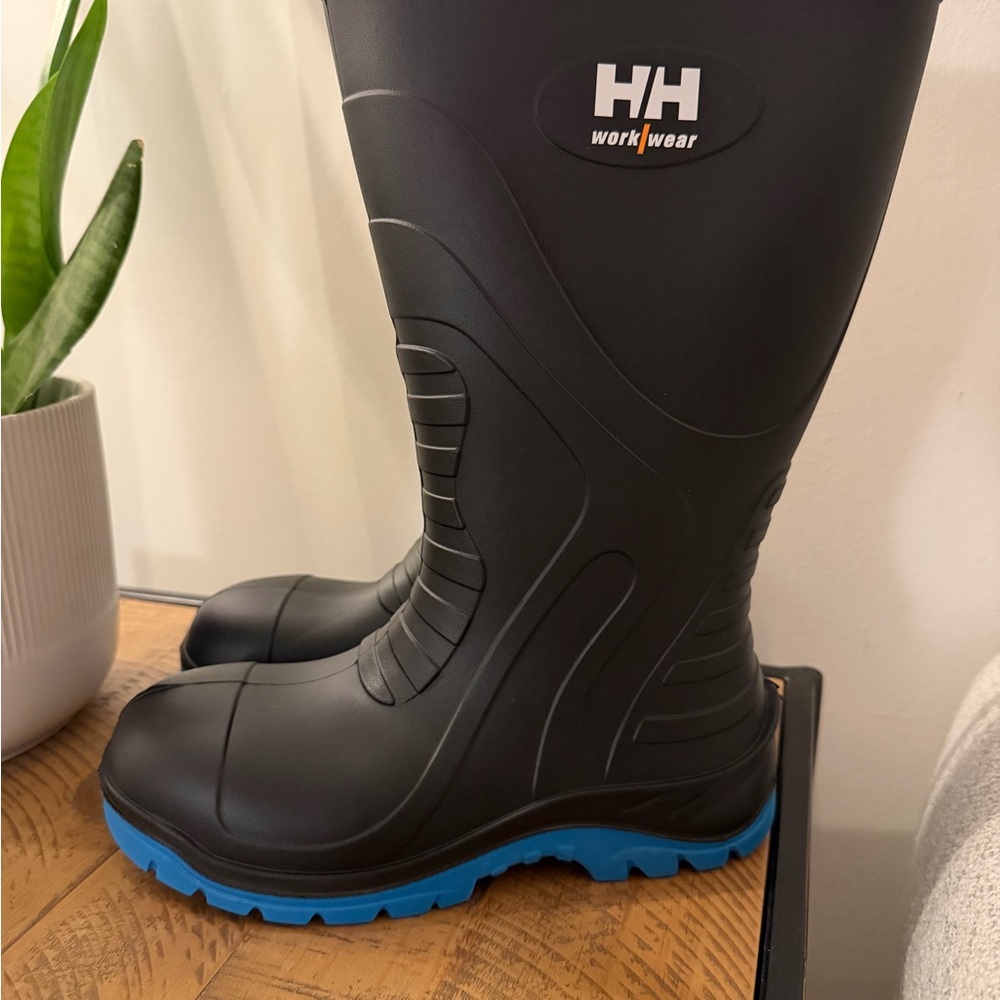 Helly Hansen Workwear Women's Steel Toe Steel Plate PU Work Boot Size 6